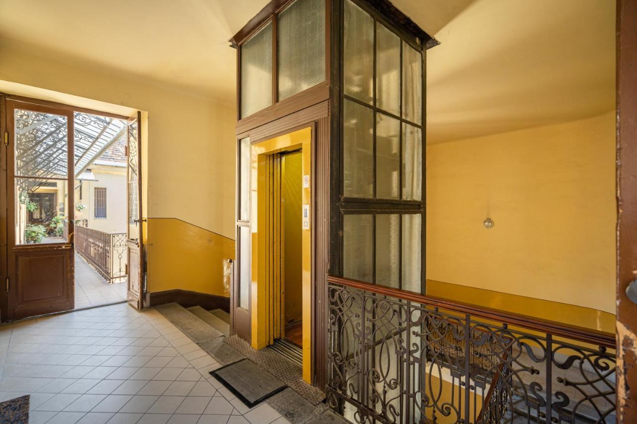 בודפשט Sky Way Apartment מראה חיצוני תמונה